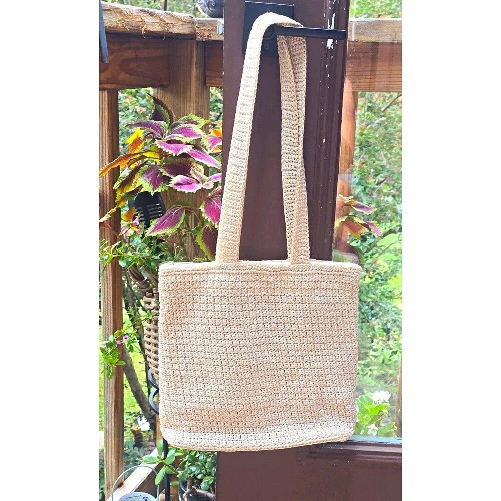 The Sak Beige Woven Straw Style Tote Bag Zip Closure Lined Inner Pockets